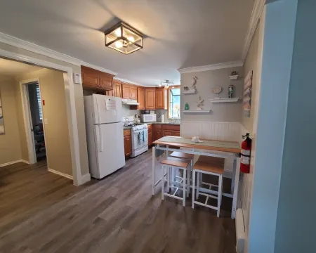 Cozy Home Just Steps to the Beach! Hotels in Seaside Park