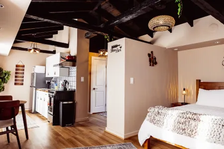 The Wine House, Sitting atop of Warwick's brand new Wine Bar