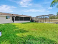 Jamaican Relaxation 3 bedrooms heated pool and unique game room Hotels in Apollo Beach