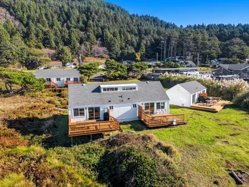 Beachcomber: Beachfront Escape #3