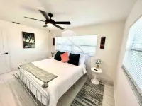 Coco Cabana Villa -5 miles to beach- heated pool