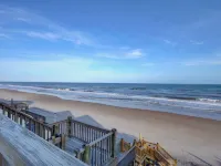 Dream Getaway a Gorgeous Private Oceanfront with Hot Tub Sleeps 12