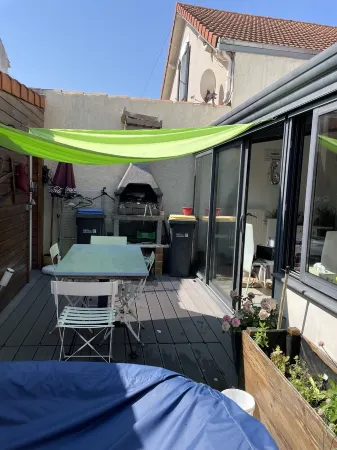 Maison Récente a 150 Mètres de la Plage