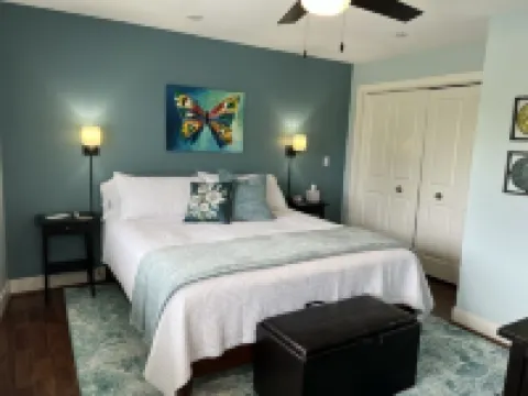 Celestial Pointe Condominium 1 Bedroom 1 Bathroom, Sleeps 4 @ Northern Lights Hotels in Douglas