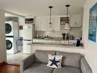 Walk to Town! Bike or Bus to Beach! Charming Cottage on Quiet, Private Lane