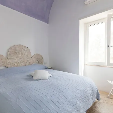 Charming, quiet house with magnificent views of the sea and capri from above