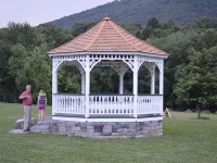 Quaint Historic Log Cabin Overlooking The James River. Hotels in Botetourt County