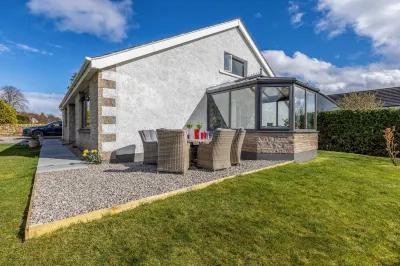 Golfer’s Paradise: 2-Bed Retreat with Easy Access to Dornoch’s Renowned Courses