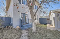 Entire Home in Denver 4 BR. Arcade. Dog Friendly. Hotels near Walgreens