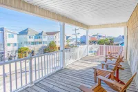 5bed/5bath house with heated pool and fire pit!