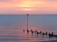 Cherry Lodge, Cedar Springs, Self Catering Log Cabin, Heacham,Close to the Beach