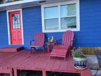 Quiet cottage on the water at Lake Livingston