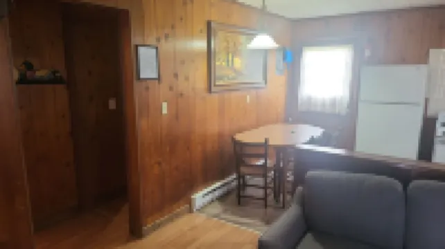 Cabin 8 Fish Island Resort Cozy stand alone cabin close to Lake Barkley