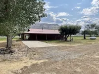 Cozy Cabin with River Access optional full 50amp RV hook-ups onsite