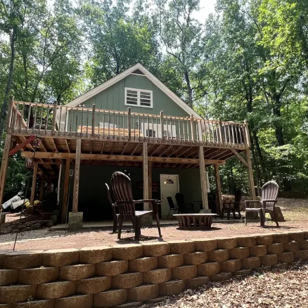 Lakefront Escape close to Clemson and Seneca