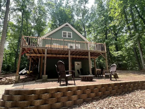 Lakefront Escape close to Clemson and Seneca