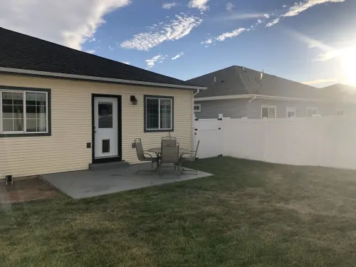 Glacier Park Whitefish Getaway - Comfy & Updated
