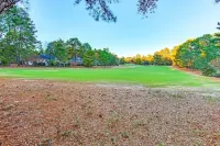 Autumn in Pinehurst! 5BR/5.5Bth Sleeps 16 Gorgeous Remodeled home on 13th tee