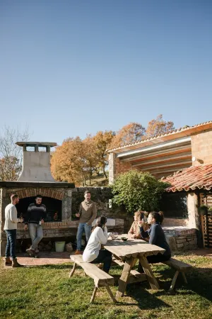 Apartment in the Countryside: Swimming Pool, Barbecue and Unique Environment