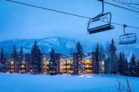 Interlude Ski-In Ski-Out~ Massage Chair, Hot Tub, <5 min walk to Snowmass Mall