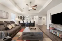 30 Minutes to Beaches and Entertainment