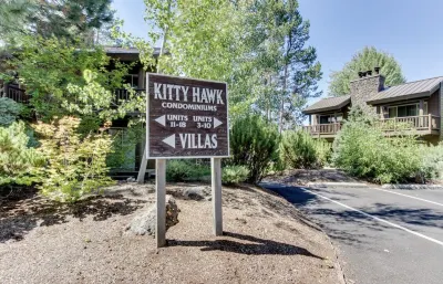 New! Cozy! Sunriver Condo with Pool Sharc Passes! <br><br><br>