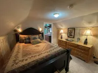 Almanor Lake House, Beach, Dock and Mooring Ball. Hotel a Hamilton Branch