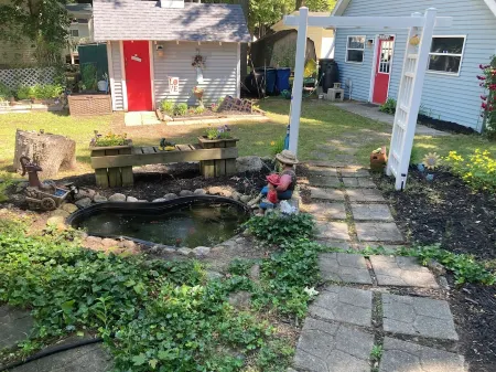 Large Lakehouse~Pet Friendly+Private Beach+Hot Tub+Game Rm+Tiki Hut+Gym=Fun!