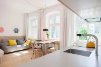 Sunny boutique studio in the center of Berlin
