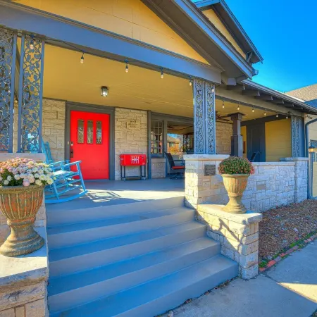 Huge Historic Gem Steps From The University of Oklahoma