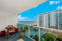 1 Hotel Modern King Suite 1BR 1 5BA w Ocean View