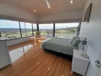 Magnificient Four Bedroom Home, Amazing Views