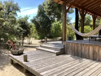 WOODEN HOUSE IN THE BORDER OF THE OCEAN Hotels in Soulac-sur-Mer