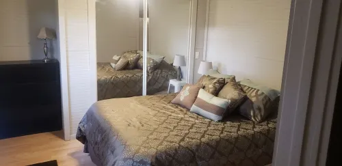 The MacKenzie Studio Apartment Hôtels à : Ward Township