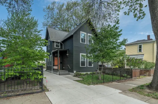 Location! Modern Ohio City Luxury + 2 King Beds