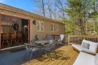 New 6 bedroom Massanutten home with 3 king beds steps from all the attractions