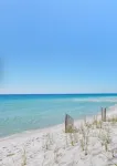 Great location and close to the beach and downtown!