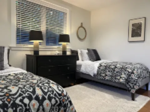 Styled Montecito Cottage in Quiet Neighborhood Hotels in Montecito