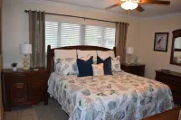 Beautiful waterfront condo on intercoastal in Treasure Island