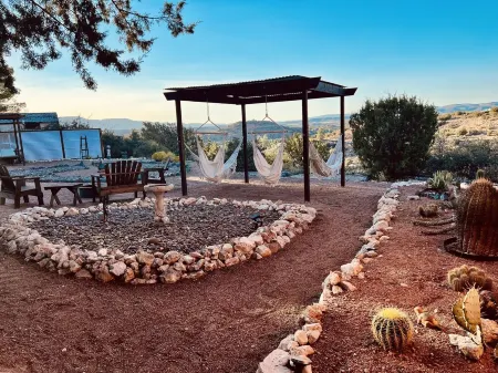 Gypsy Treasures Inn with hot Tub