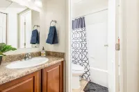 2BD Gated Condo, Pool, Patio, Near University of Arizona, Tucson AZ 🌵 Hotels near SEPHORA