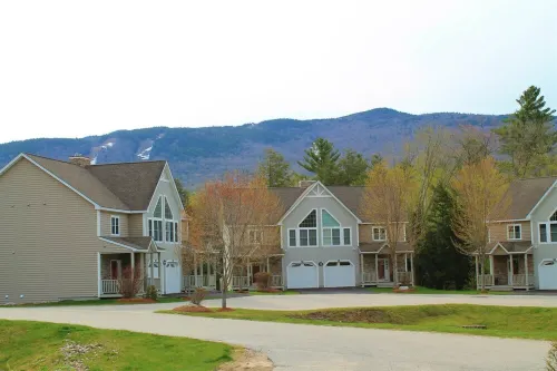 White Mountains Luxuary Townhome