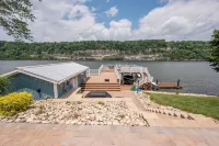 Cliffview Lakefront Retreat! Huge Dock, Floating Dock, Fire Pit, Multiple Patios