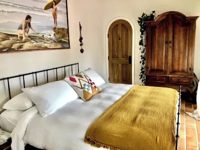Casa Mar Vista-Private Yard w/Lush Views & Hot Tub Hotels near Boomers Vista