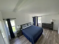 4 bedroom home with Mt Hood and Adam Views