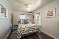 Charming Bungalow 2Bd/2ba Office Ensuite Incl All Utilities Incl! Walk Downtown!