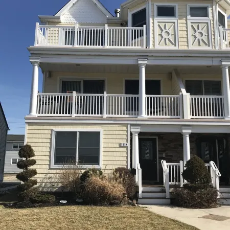 Book Your 2026 Vacation Now Beach Block! Large Townhome Perfect for Families