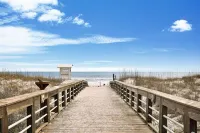 Ocean+Lake Views--Newly Renovated Condo