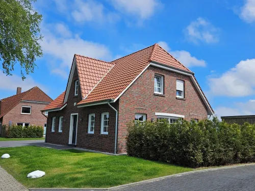 Modern Vacation Home for up to 8 People Near the Dyke - Ideal for Families