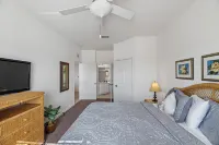 Lake View and Top floor on Disney's doorstep - Great location
